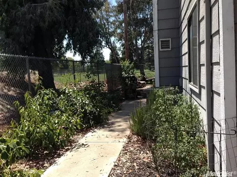 411 Golf Cir, Manteca, CA 95337 photo 3