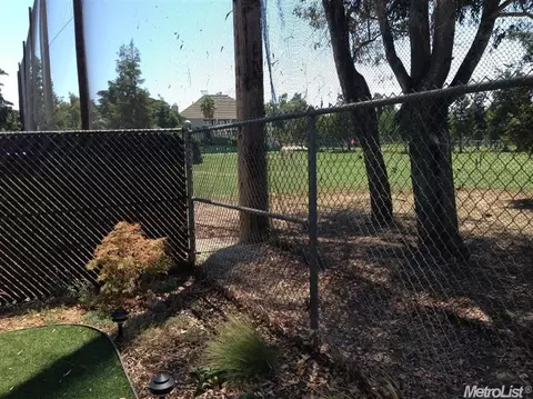 411 Golf Cir, Manteca, CA 95337 photo 11