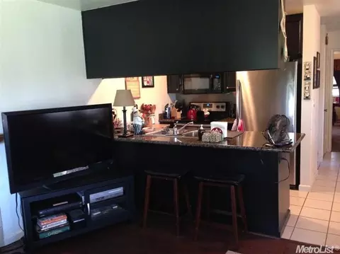 411 Golf Cir, Manteca, CA 95337 photo 5