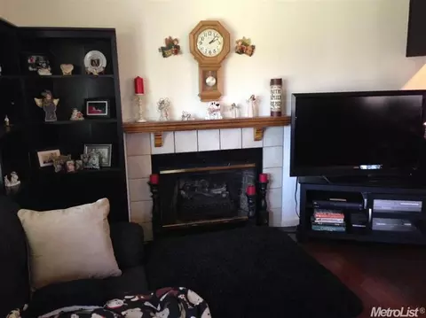 411 Golf Cir, Manteca, CA 95337 photo 4