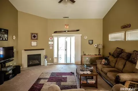 221 Eddo Way, Turlock, CA 95380 photo 4