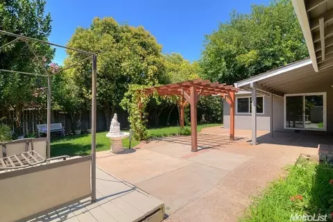 4477 Stollwood Dr, Carmichael, CA 95608 photo 17