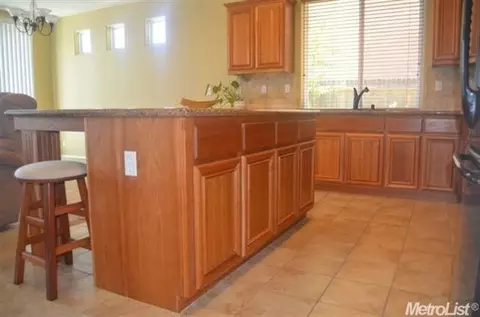 788 Newton Ct, Merced, CA 95348 photo 4