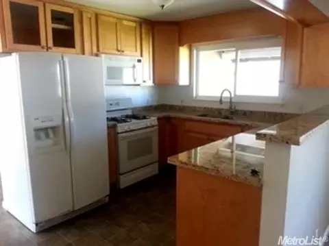 822 Baker Dr, Ripon, CA 95366 photo 4