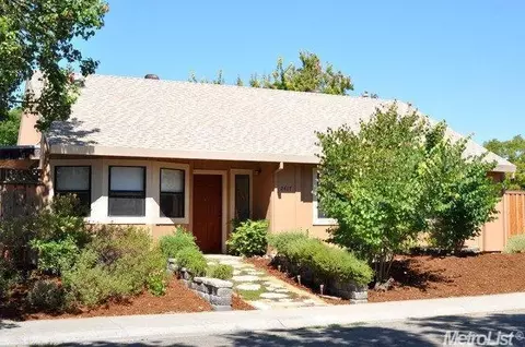 2417 Sparrow Ct, Davis, CA 95616 photo 2