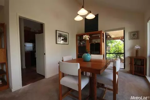 2417 Sparrow Ct, Davis, CA 95616 photo 7
