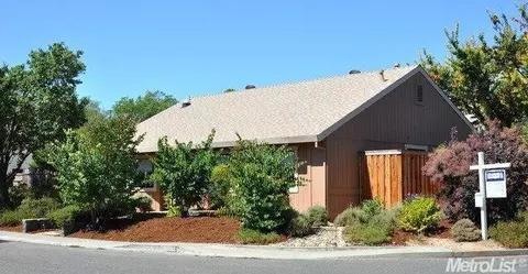 2417 Sparrow Ct, Davis, CA 95616 photo 3