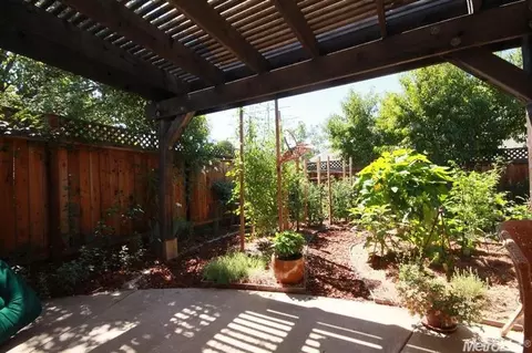 2417 Sparrow Ct, Davis, CA 95616 photo 17