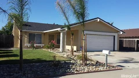 360 Yosemite Dr, Tracy, CA 95376 photo 1