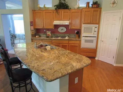 2906 Cameron Dr, Rocklin, CA 95765 photo 4