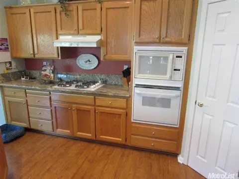2906 Cameron Dr, Rocklin, CA 95765 photo 9
