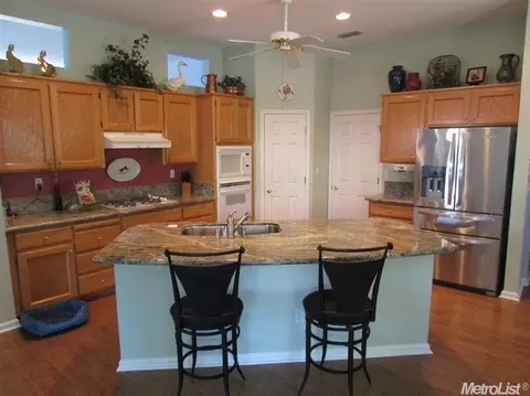 2906 Cameron Dr, Rocklin, CA 95765 photo 5