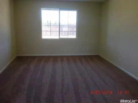 7891 W Depot Master Dr, Tracy, CA 95304 photo 2