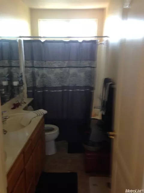 923 Rolling Oak Ct, Modesto, CA 95351 photo 19