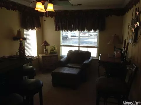 923 Rolling Oak Ct, Modesto, CA 95351 photo 10