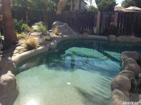 923 Rolling Oak Ct, Modesto, CA 95351 photo 5