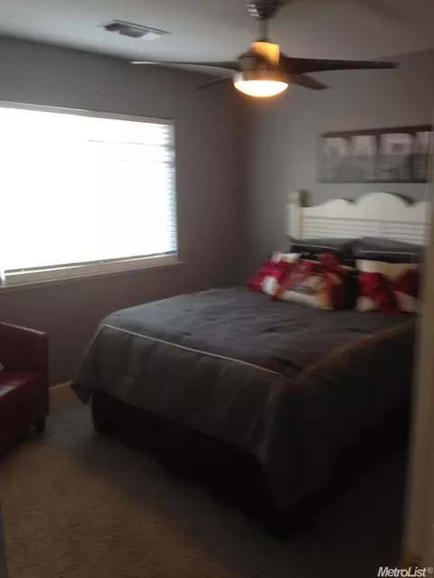 923 Rolling Oak Ct, Modesto, CA 95351 photo 20