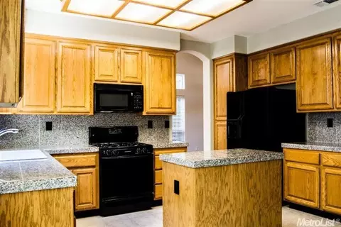 1921 Hunter Dr, Rocklin, CA 95765 photo 8