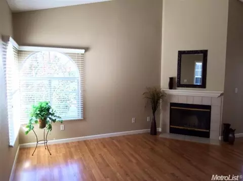 312 Beachcomber Dr, Rocklin, CA 95677 photo 3
