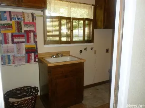 1008 Gorham Ave, Modesto, CA 95355 photo 12