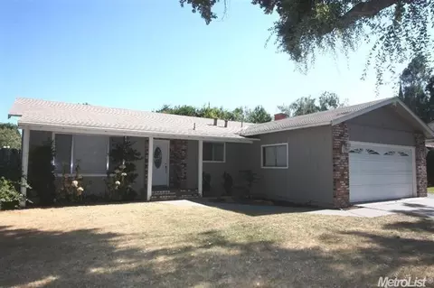 1929 E Orangeburg Ave, Modesto, CA 95355 photo 1