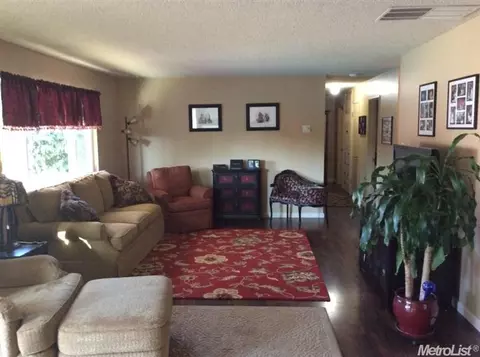 2035 Moran Ave, Modesto, CA 95354 photo 4