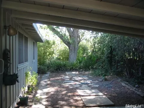 498 Sycamore, Gustine, CA 95322 photo 6