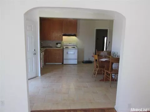 103 Church, Modesto, CA 95357 photo 2