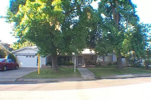 2336 Cabrillo Cir, Lodi, CA 95242 photo 1