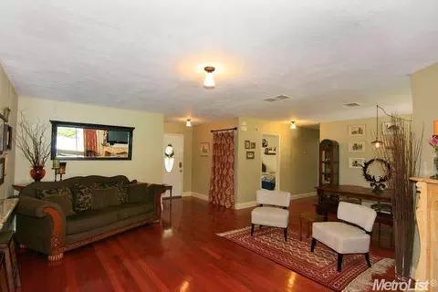 5525 Arcadia Ave, Loomis, CA 95650 photo 4
