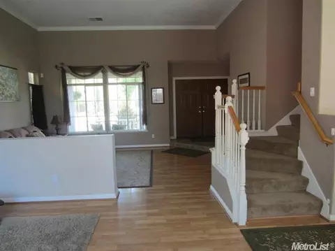 1945 Box Car Dr, Manteca, CA 95337 photo 2