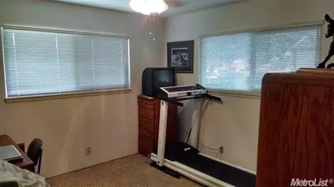 405 E Rumble Rd, Modesto, CA 95350 photo 9