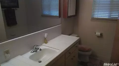 405 E Rumble Rd, Modesto, CA 95350 photo 10