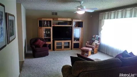 405 E Rumble Rd, Modesto, CA 95350 photo 3