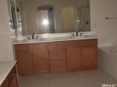 2912 Millenium Pl, Modesto, CA 95355 photo 19