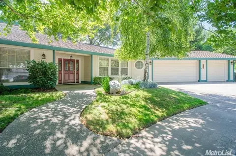 3831 Hillgrove Way, Carmichael, CA 95608 photo 2