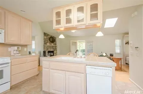 3831 Hillgrove Way, Carmichael, CA 95608 photo 17
