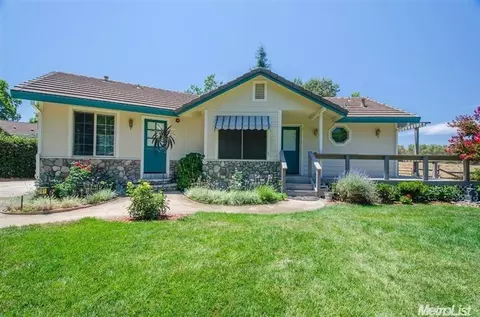 3831 Hillgrove Way, Carmichael, CA 95608 photo 3