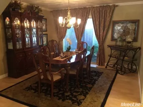 2438 Bluegrass Ln, Merced, CA 95340 photo 3