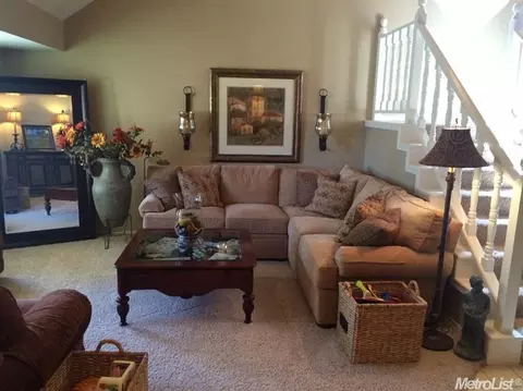 2438 Bluegrass Ln, Merced, CA 95340 photo 2
