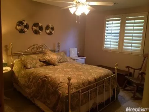 2438 Bluegrass Ln, Merced, CA 95340 photo 10