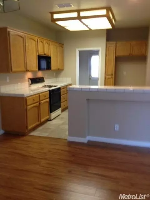 651 Blanefield Ct, Folsom, CA 95630 photo 4