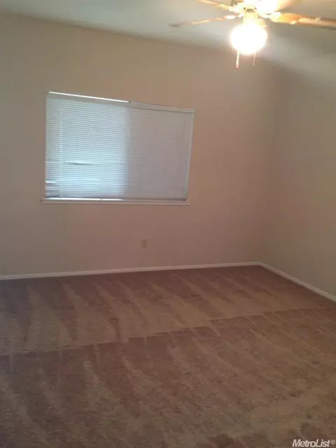 511 Traina Dr, Patterson, CA 95363 photo 13