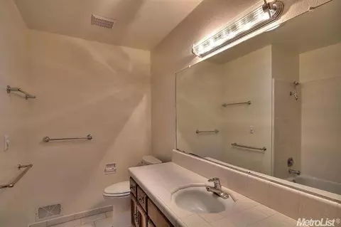 605 Avanel Dr, Modesto, CA 95356 photo 12