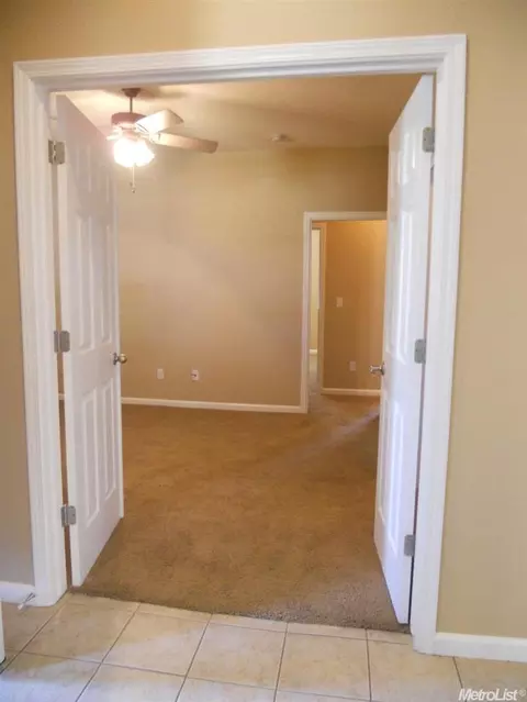2087 Derrick Ave, Manteca, CA 95337 photo 3