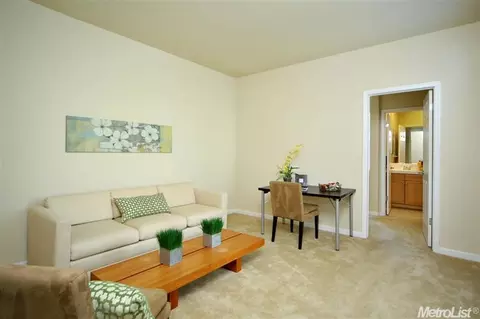 3831 Gresham Ln, Sacramento, CA 95835 photo 10