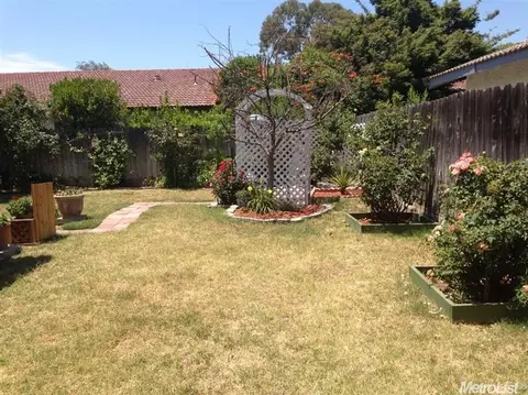 1233 Windsor Pl, Manteca, CA 95336 photo 4