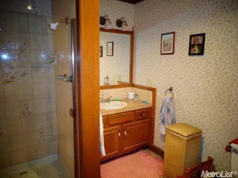 15015 E Peltier Rd, Acampo, CA 95220 photo 11