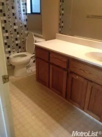 543 Swallow Ln, Lodi, CA 95240 photo 8