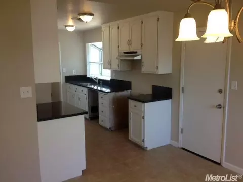 1148 Muir Ct, Manteca, CA 95337 photo 8